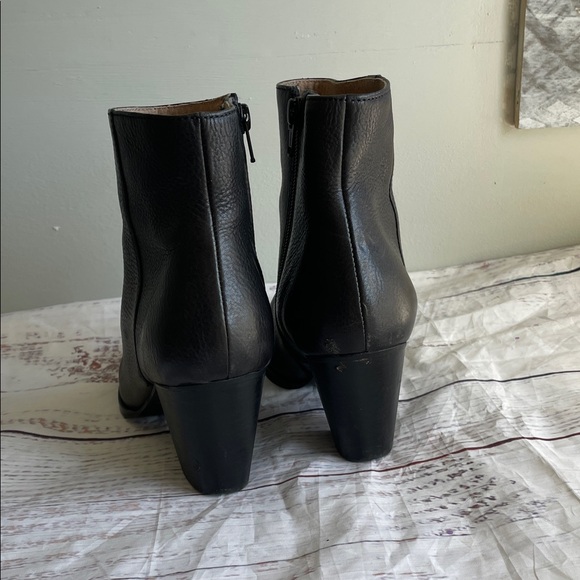 Fat Face Black Ankle Booties - Picture 6 of 8